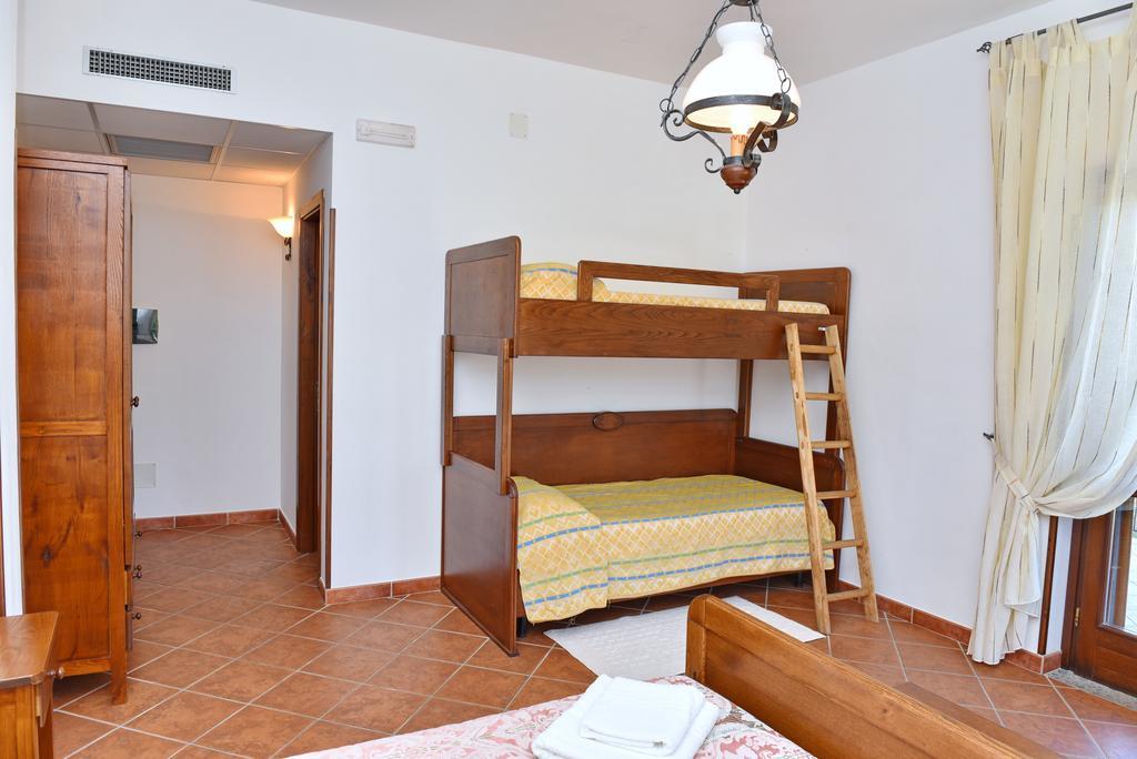 Agriturismo La Roccia Hotel Stella Cilento Eksteriør billede